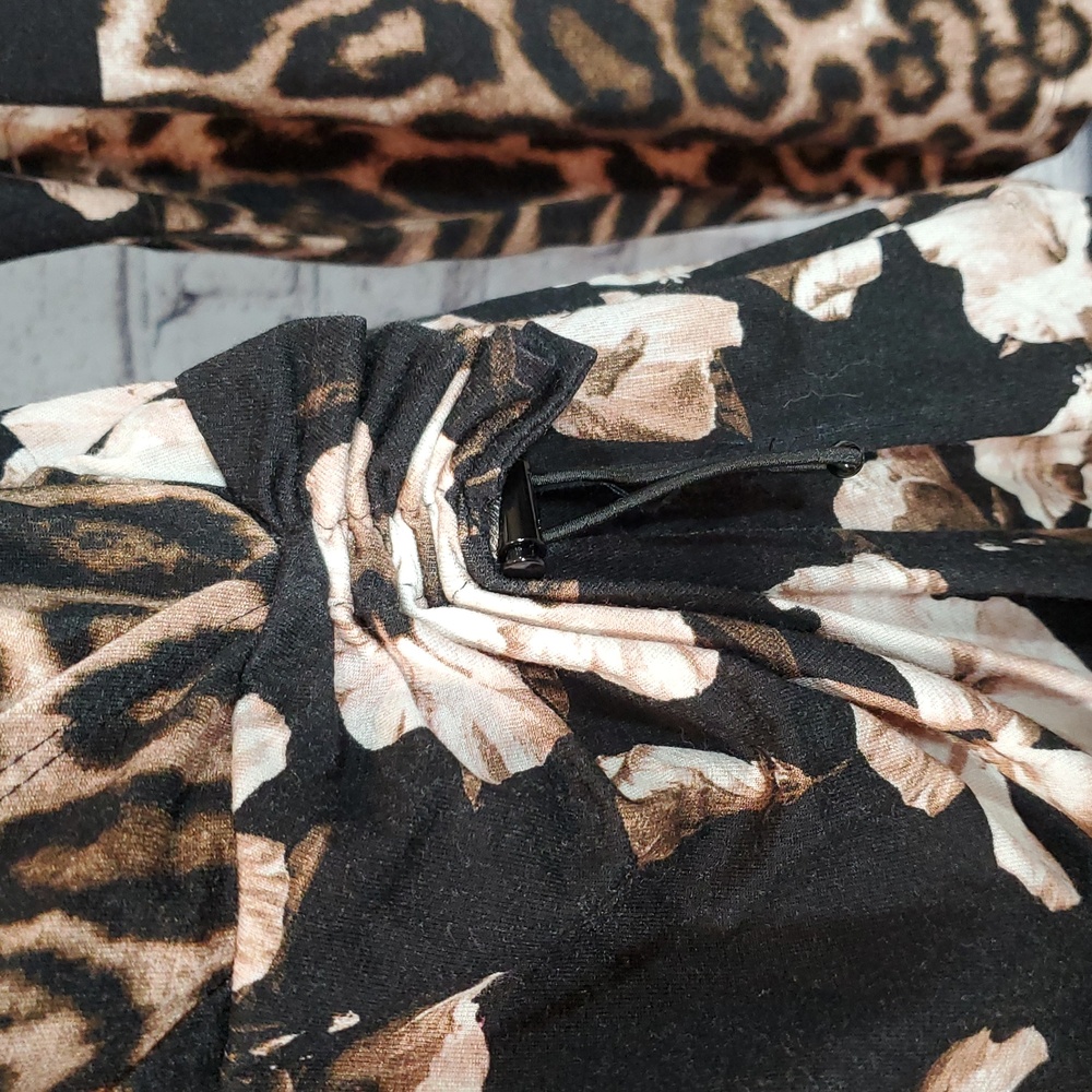 W By Worth Faux-Wrap Dress Floral and Animal Print Size M EUC - Picture 3 of 11